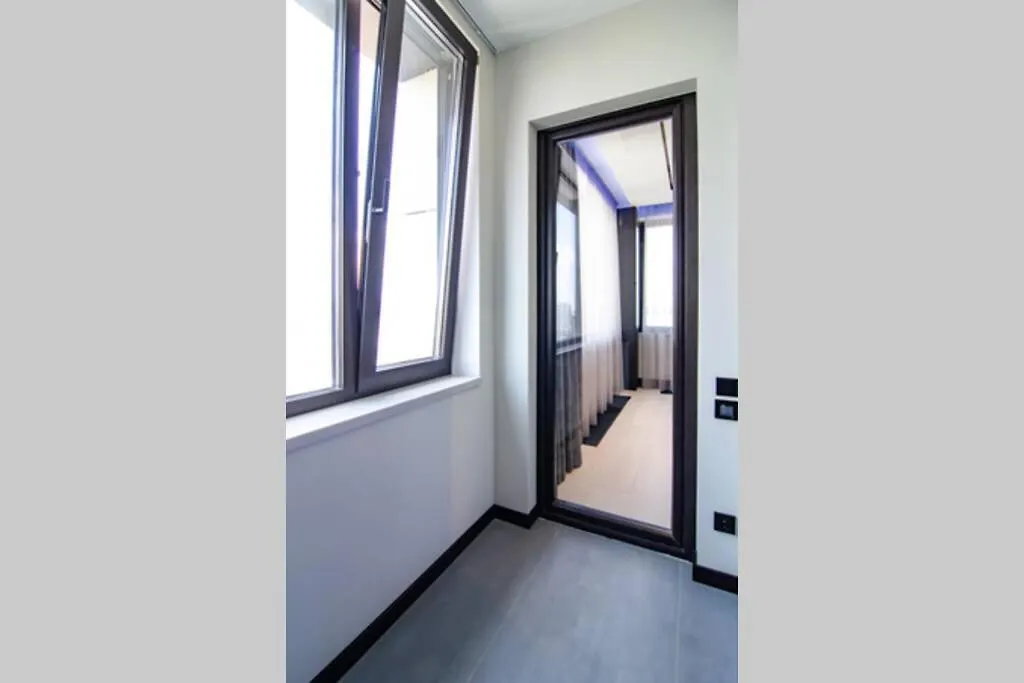 Beautiful Apartment In Chicago Tower. Kyiv Ukraine
